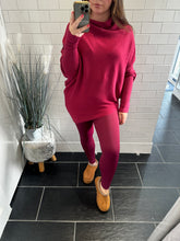 Load image into Gallery viewer, EMME Energy Leggings - Burgandy