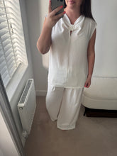 Load image into Gallery viewer, BEAU Top & Trouser Co-Ord (2 Colours)