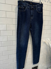 Load image into Gallery viewer, DRESSIE Skinny Jeans - Blue