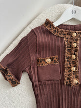 Load image into Gallery viewer, REBECCA V Leopard Ribbed S/S Top