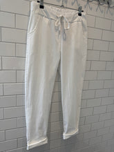 Load image into Gallery viewer, MAGIC Smooth Trousers - White
