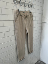 Load image into Gallery viewer, MAGIC Smooth Trousers - Cream
