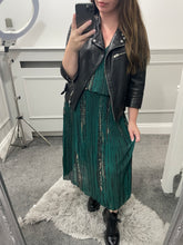 Load image into Gallery viewer, DARCEY Pleated Tiered Dress - Green