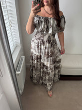 Load image into Gallery viewer, BARDOT Mono Maxi (2 Colours)