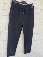 Load image into Gallery viewer, MAGIC Smooth Trousers - Dark Grey, Berry, White