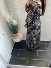 Load image into Gallery viewer, PIPER Print Maxi Dress - Black