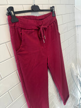 Load image into Gallery viewer, MAGIC Smooth Trousers - Dark Grey, Berry, White