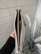 Load image into Gallery viewer, MADRID Small Handbag - Silver