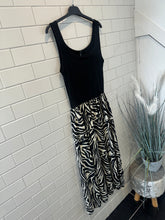 Load image into Gallery viewer, PORTO Dress -  Zebra