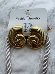 SHELL Chunky Necklace &  Earring Set (2 Colours)