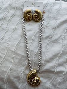 SHELL Chunky Necklace &  Earring Set (2 Colours)