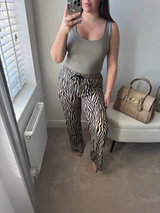 ANNABELLE Zebra Trouser - Cream