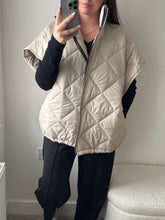 Load image into Gallery viewer, QUIN Quilted Gillet - 4 Colours
