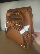 Load image into Gallery viewer, PETRA Backpack - Tan
