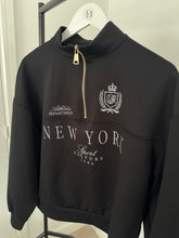Load image into Gallery viewer, NEWYORK 1/2 Zip Sweater - Black
