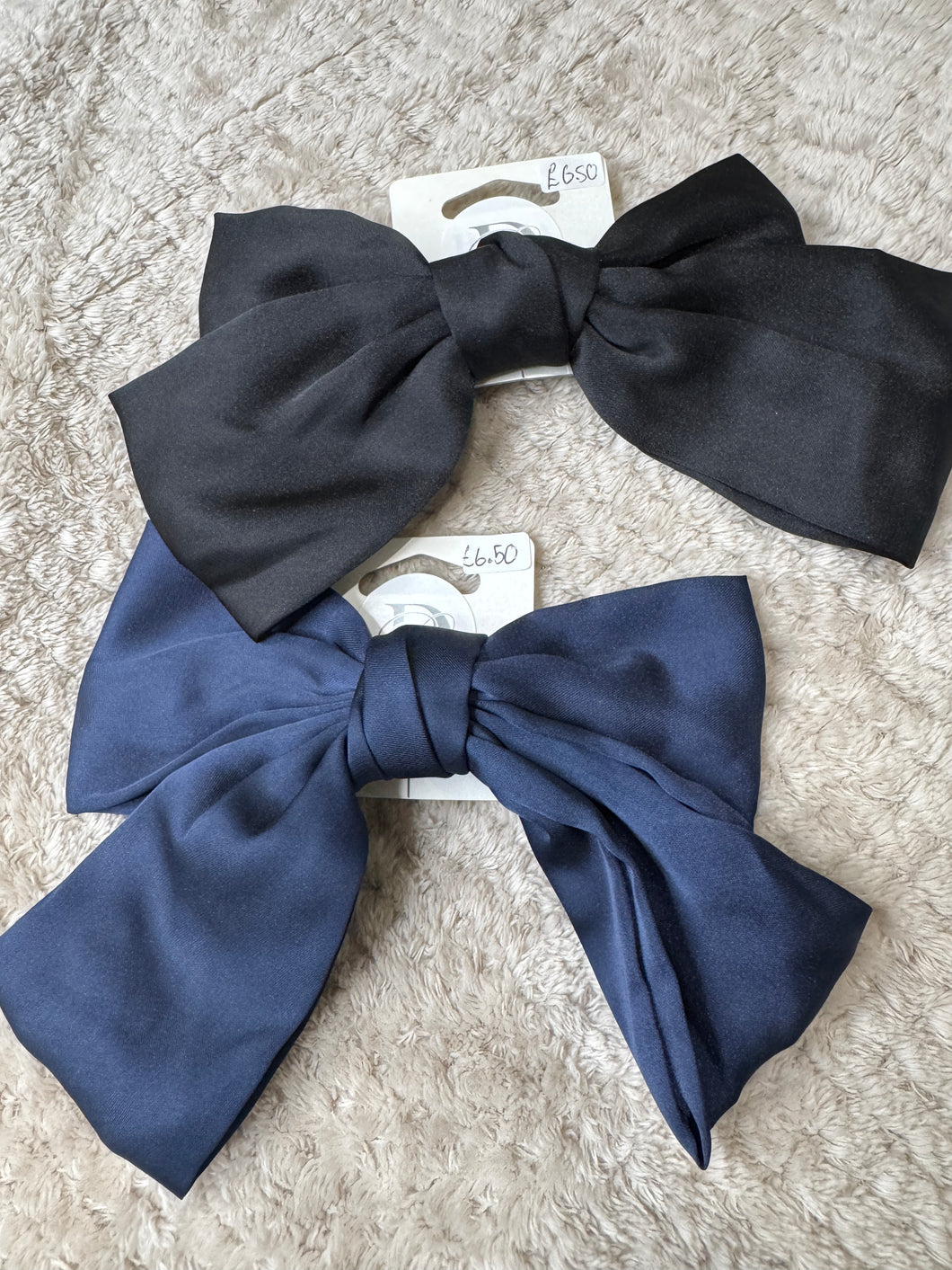 DRESSIE Hair Bow Clip