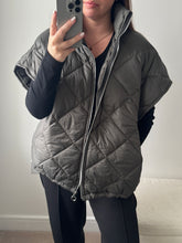 Load image into Gallery viewer, QUIN Quilted Gillet - 4 Colours
