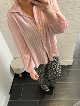 Load image into Gallery viewer, DALTON Stripe Shirt - Blush
