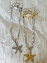 Load image into Gallery viewer, STARFISH Chunky Necklace &amp;  Earring Set (2 Colours)
