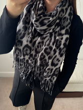 Load image into Gallery viewer, LEOPARD Cashmere Scarf - Grey
