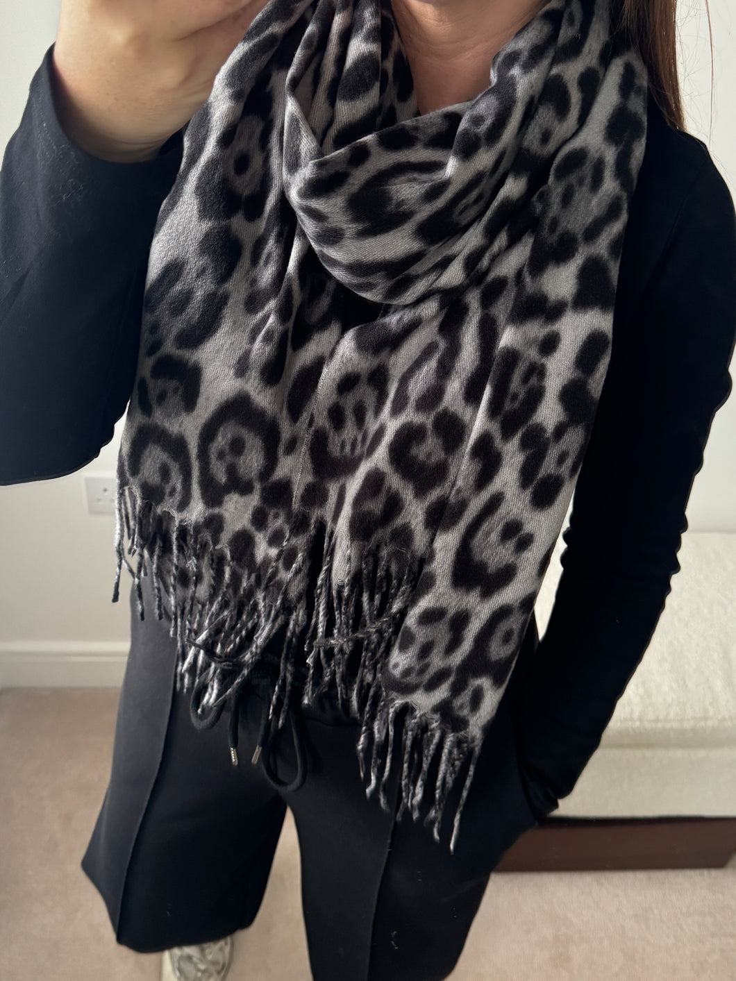 LEOPARD Cashmere Scarf - Grey