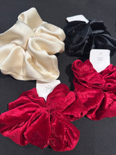 Load image into Gallery viewer, DRESSIE Hair Oversized Scrunchies
