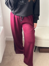 Load image into Gallery viewer, STACEY Stripe Wideleg Joggers - Burgandy
