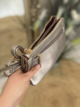 Load image into Gallery viewer, MADRID Purse - Silver
